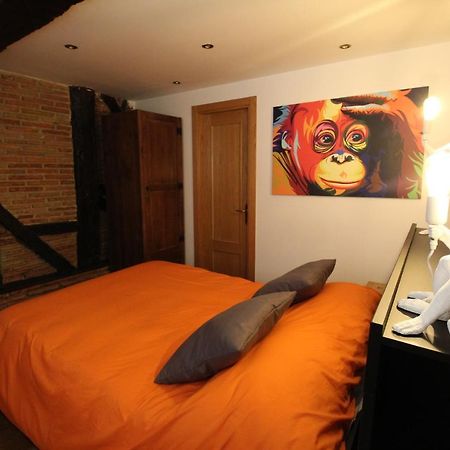 Апартаменты Monkeys House. Витория Экстерьер фото